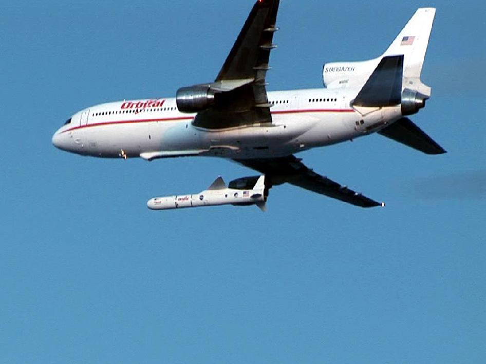 A Pegasus XL rocket detaches from its carrier plane, carrying a NASA payload to LEO